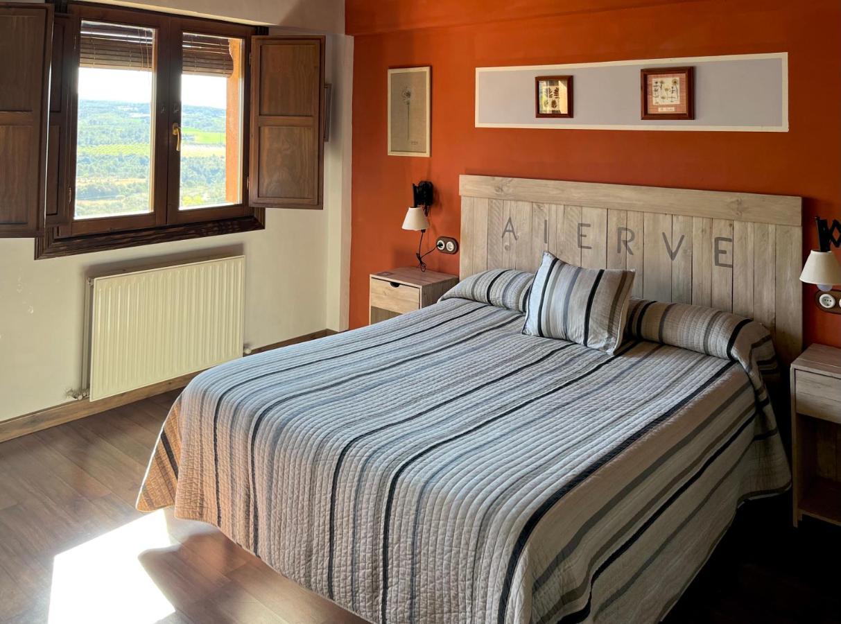 Hotel Rural Reina Berta Murillo de Gállego Buitenkant foto